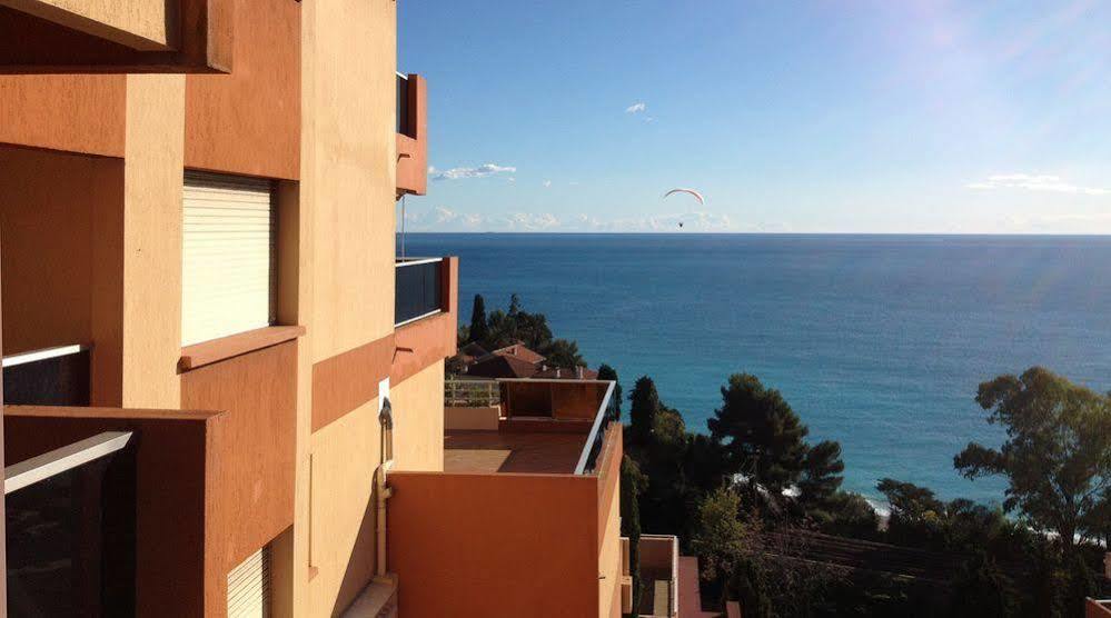 Residence "Le Golfe Bleu" Roquebrune-Cap-Martin Exterior photo